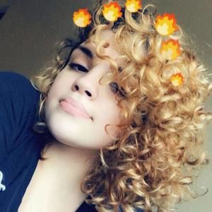 Meet your Posher, Lisselle